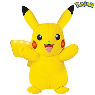 HORÚCA NOVINKA! 😍 Úžasný interaktívny plyšový Pikachu je práve teraz za parádnu cenu 40,96€! 🤩 #pokemon #hracky #plysak